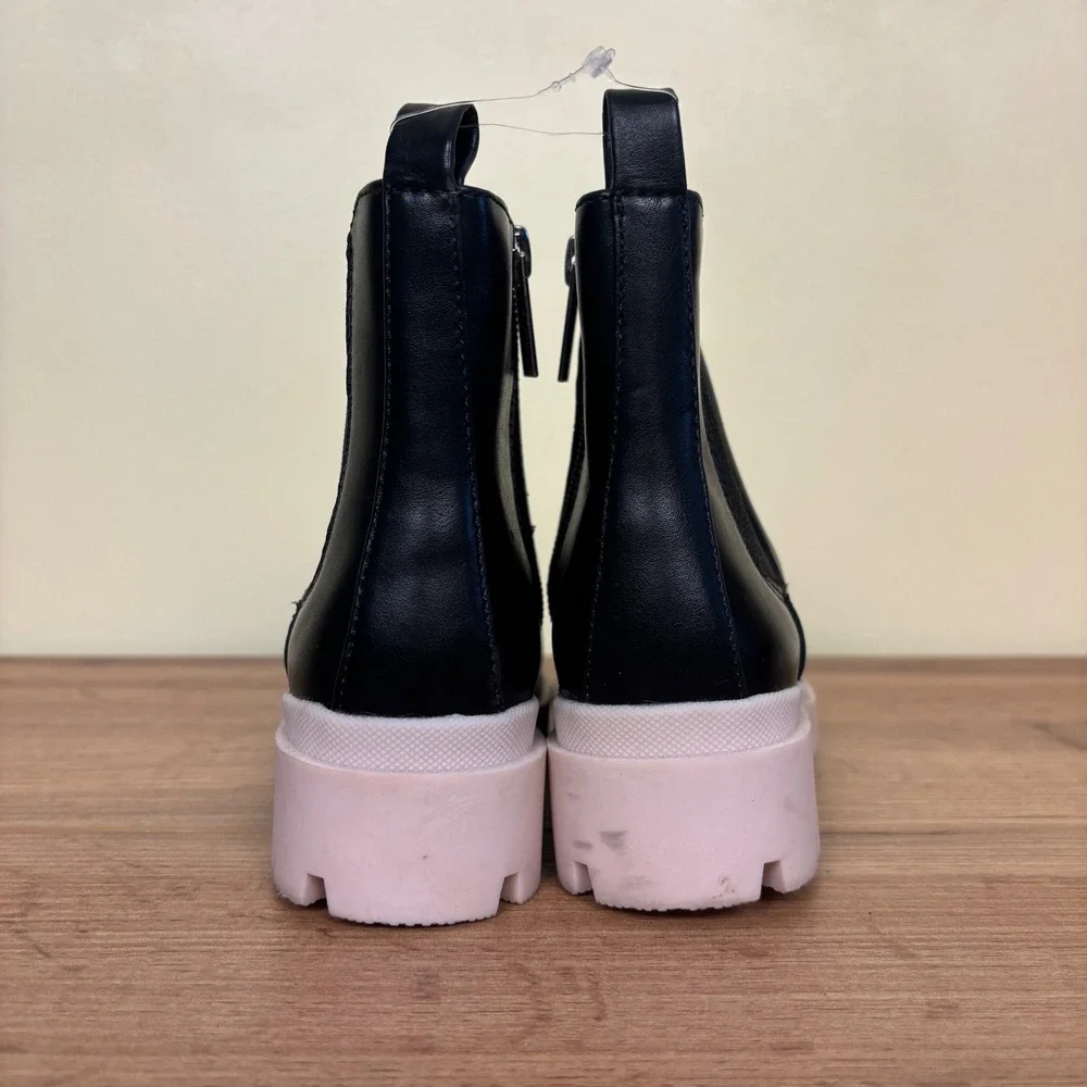 MARC FISHER Neely Chelsea Ankle Boots Black Kids Size 11 Lug Sole Side Zipper